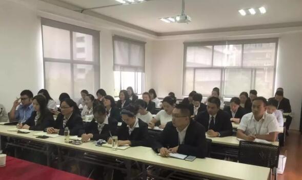 昆明保安集團組織開展公文寫作與行文規范培訓